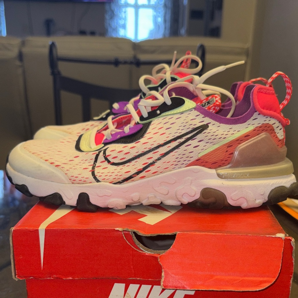Nike Kids White and Purple Sneakers